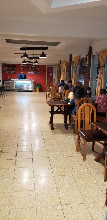 Hotel Hueso Per Caleta Olivia